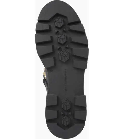 **Meta Title:** Bottines Femme Tommy Hilfiger - Style et Confort