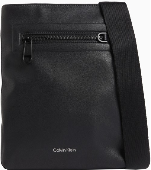 Meta Title: Borsa Nera Multifunzionale Calvin Klein CK Elevated