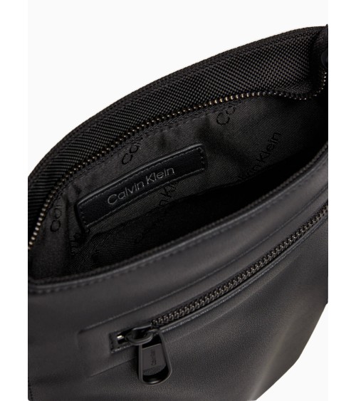 Meta Title: Borsa Nera Multifunzionale Calvin Klein CK Elevated