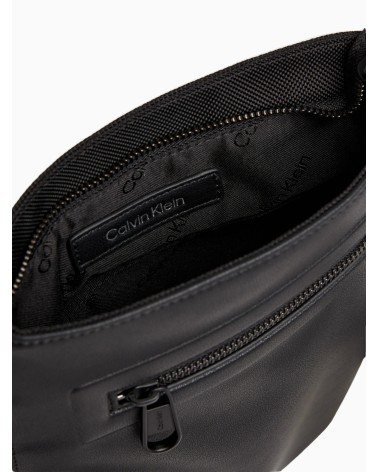 **Titre Méta :** Calvin Klein CK ELEVATED FLATPACK Noir - Unisexe