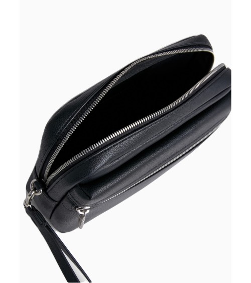 Meta Title: Portefeuille Calvin Klein Jeans Noir | Élégance Chic