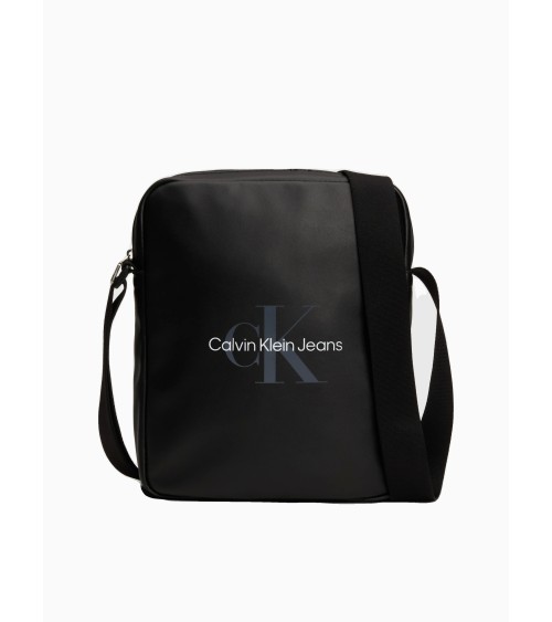 Bolso cruzado Calvin Klein Jeans Monograma Negro en oferta