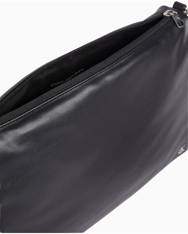 Bolso Calvin Klein para Mujer: Elegancia y Estilo Único en Negro