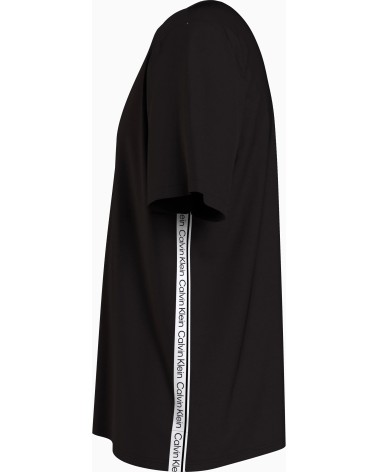 Meta Title: Calvin Klein T-Shirt - Stilvoll & bequem kaufen