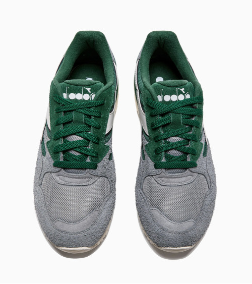 DIADORA N902 HAIRY SUEDE, SCARPE DA GINNASTICA UNISEX-ADULTO, BLACK/WHITE/LUNAR ROCK/EDEN, 44.5 EU