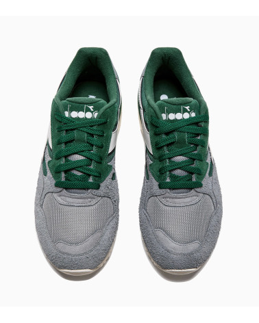 DIADORA N902 HAIRY SUEDE, SCARPE DA GINNASTICA UNISEX-ADULTO, BLACK/WHITE/LUNAR ROCK/EDEN, 44.5 EU