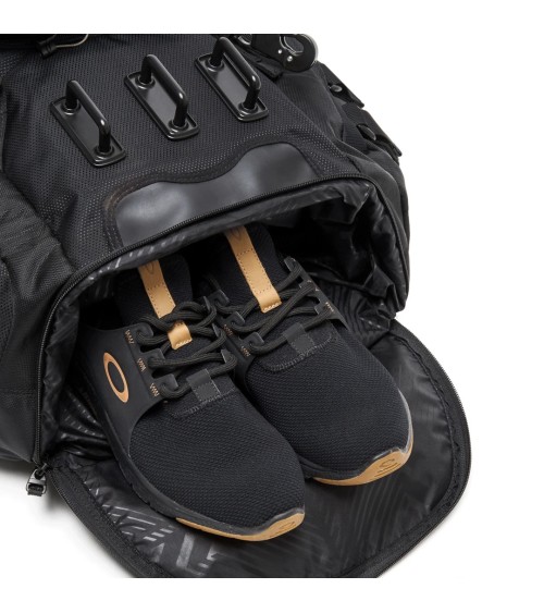 Oakley Kitchen Sink: Zaino Nero Multifunzione | Acquista Online