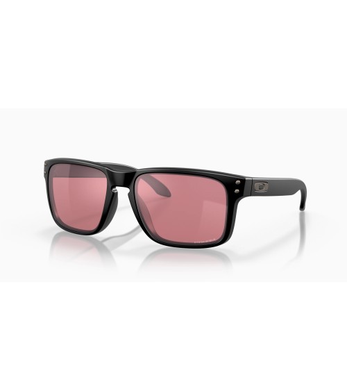 Oakley Holbrook: occhiali da sole neri uomo. Design e UV.