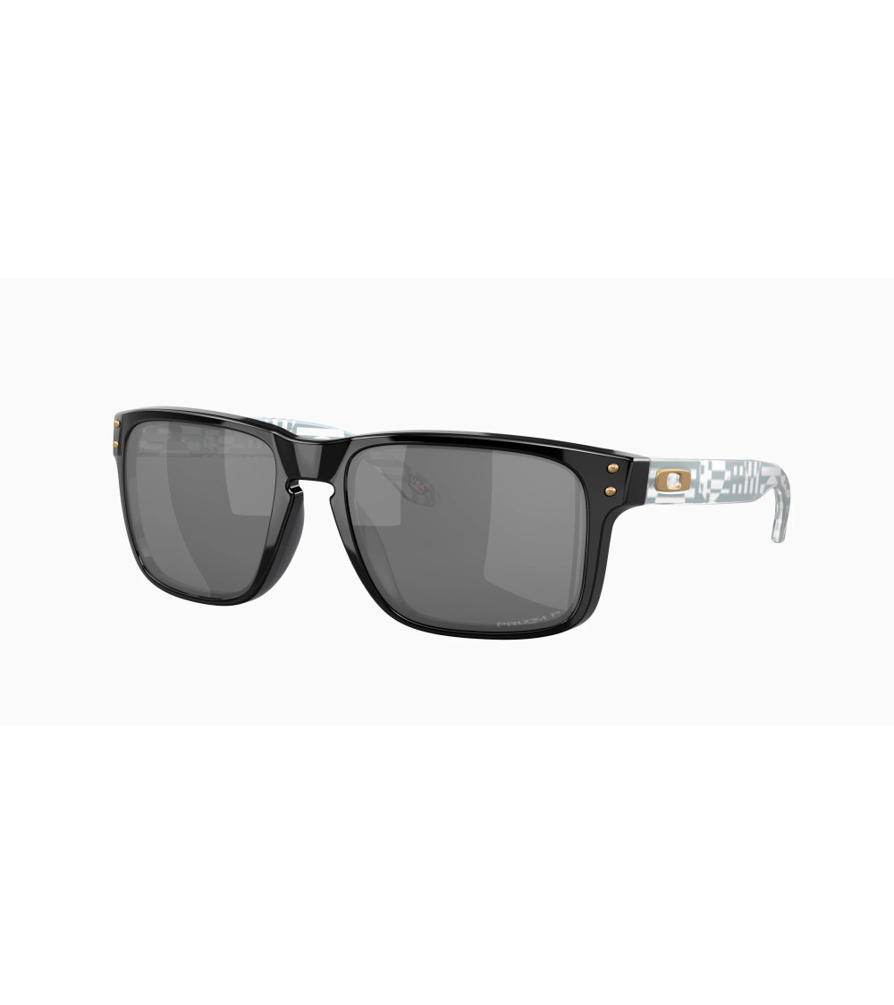 Oakley Holbrook: occhiali da sole neri uomo. Design e UV.