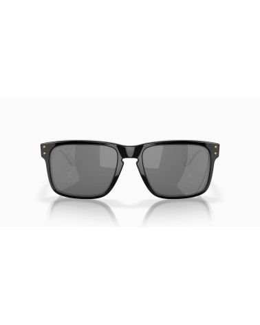 Oakley Holbrook: occhiali da sole neri uomo. Design e UV.