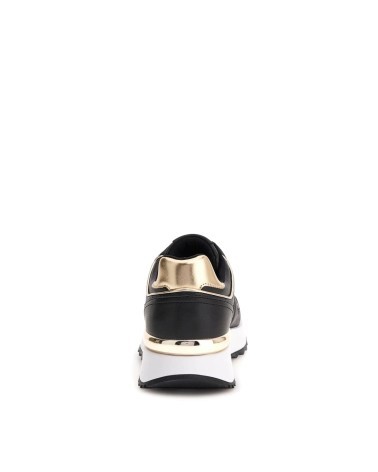 **Meta Title SEO :** Sneakers Guess Koyaa - Élégance et confort!