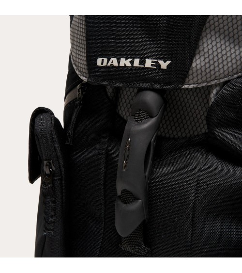 Meta Title: Oakley Latitude Flex Pack 02E - Zaino Sportivo Nero
