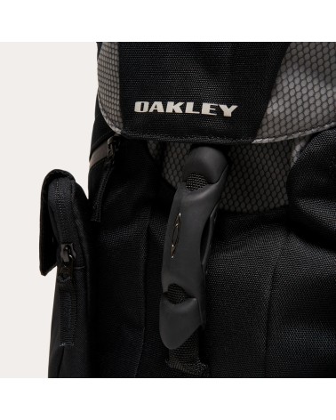 Meta Title: Oakley Latitude Flex Pack 02E - Zaino Sportivo Nero