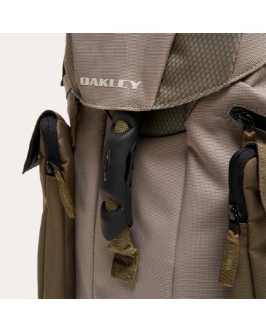 **Meta Title SEO**: Oakley LATITUDE FLEX PACK 02E - Sportlich und