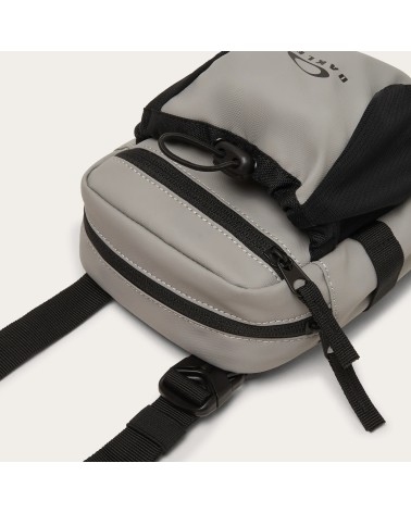 Buy Oakley Training Mini Bag 02E - Blackout Online