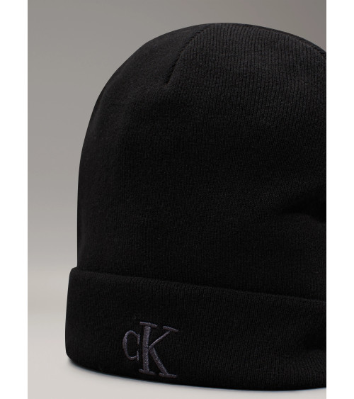 Meta Title: Calvin Klein Herren Mütze – Warm und stylish