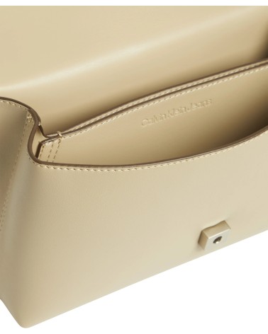 Bolso Calvin Klein Gris - Elegancia y estilo incomparables