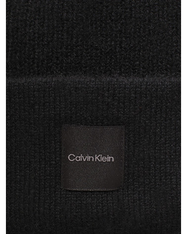 Meta Title: Berretto Calvin Klein in Cashmere: Comfort Nero