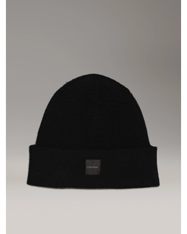 Gorro de Cachemira Calvin Klein: Elegancia y Confort en Invierno