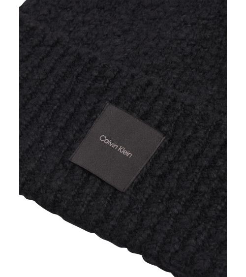 **Meta Title SEO**: Berretto Elegante Calvin Klein Nero