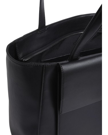 Meta Title: Borsa Calvin Klein CK Medium Shopper Nera elegante