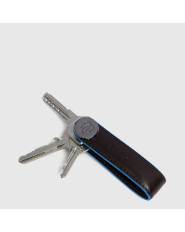 Portachiavi Piquadro in pelle | Eleganza e stile maschile