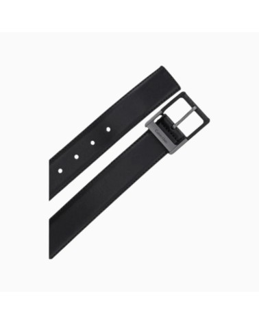**Meta Title**: Ceinture cuir noir Calvin Klein, style élégant