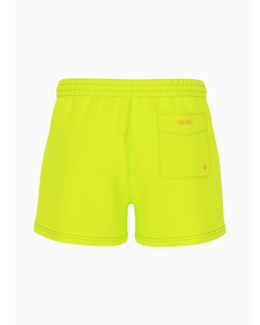 Shorts Guess Homme F4GT02-WG282 - Élégance et style moderne