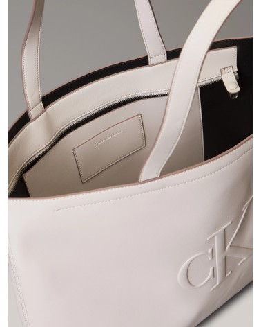 **Meta Title:** Borsa Shopper Slim Grigia CK - Eleganza Pratica