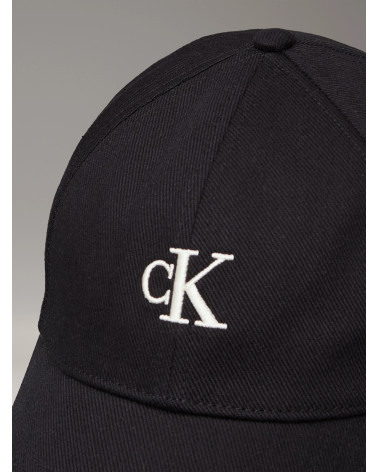 Meta Title: Berretto Calvin Klein Monogram Nero per Donna