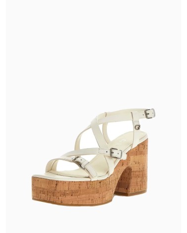 **Meta Title:** Sneaker Guess Corke Donna Nero/Ivory - Chic