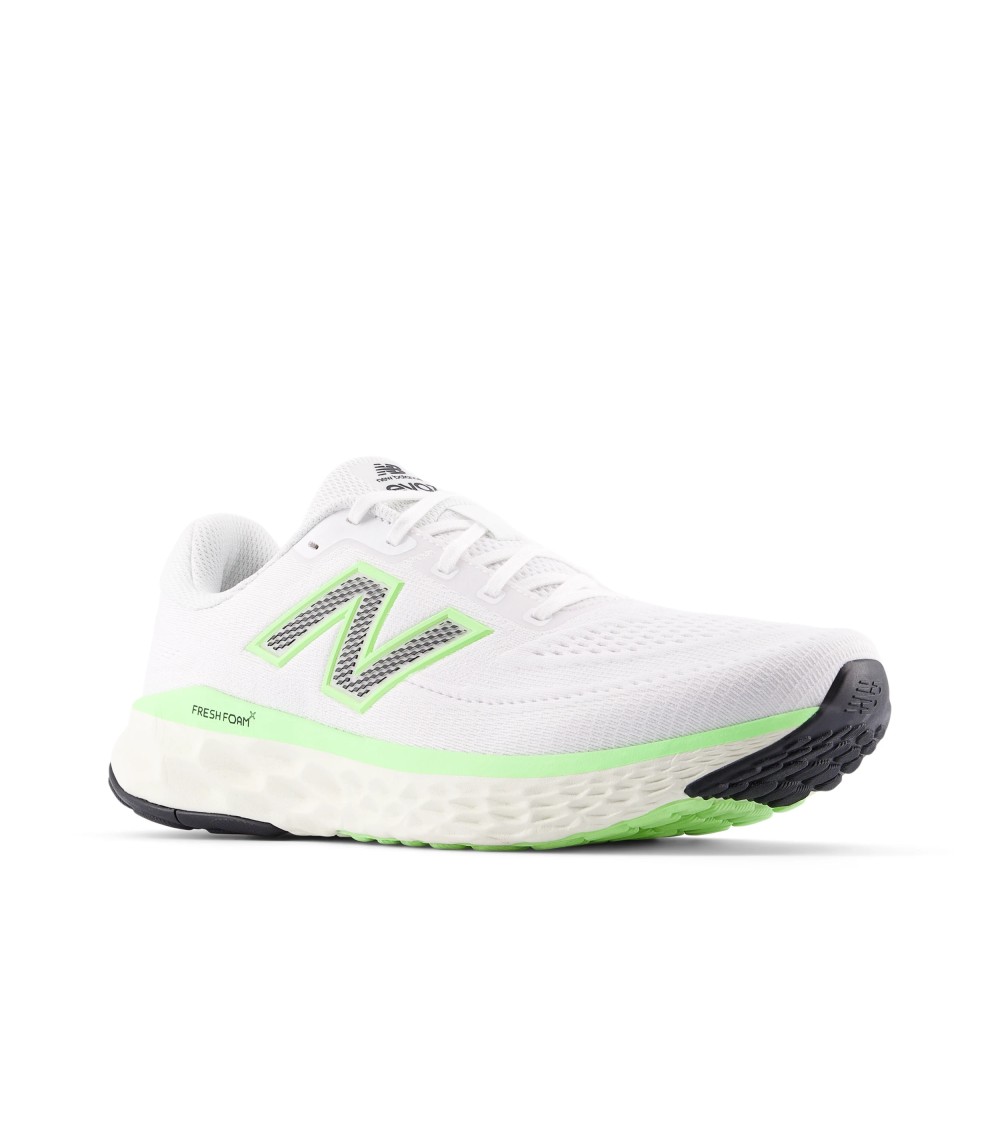 Meta Titel: New Balance EVOZ Herren Sneaker - Komfort & Stil