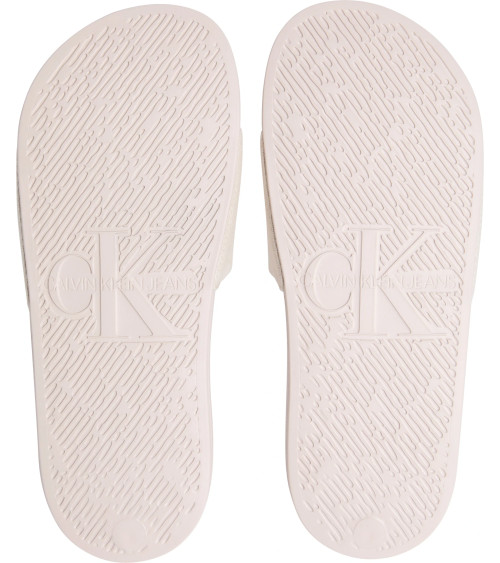 Calvin Klein Slide Monogram: Bequeme Damenschuhe in Lila