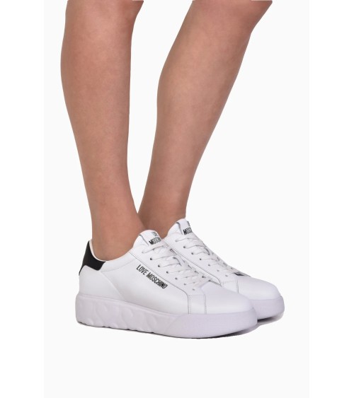 Sneakers Donna Love Moschino - Comfort e Stile Unici