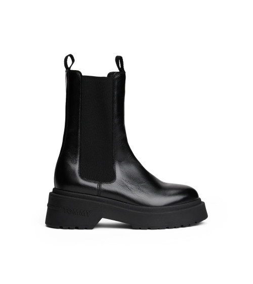 Tommy Hilfiger Chunky Shiny Lea Boots - Stylish Black Footwear