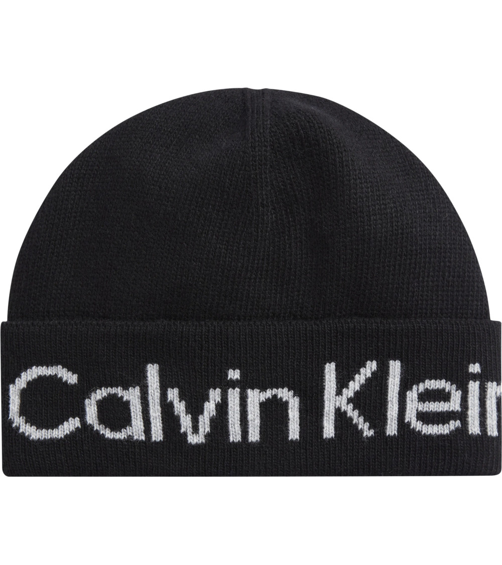 Gorro Calvin Klein para mujer - Estilo y comodidad ideales.