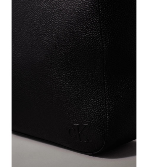 Calvin Klein K60K612230: Stylish Black Handbag for Women
