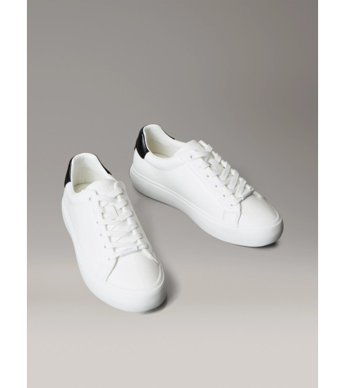 Sneakers Eleganti Bianche in Pelle di Calvin Klein