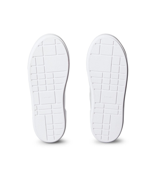 **Meta Title**: Calvin Klein Flatform - Style et Confort Chic