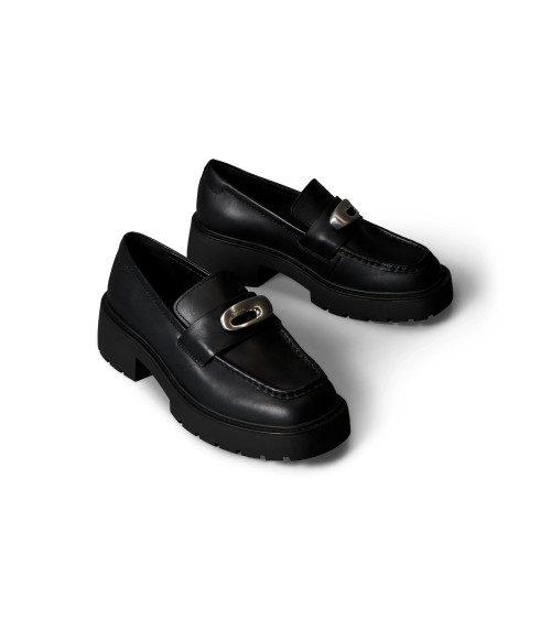 Calvin Klein Chunky Loafer: Stylish Comfort for Every Occasion