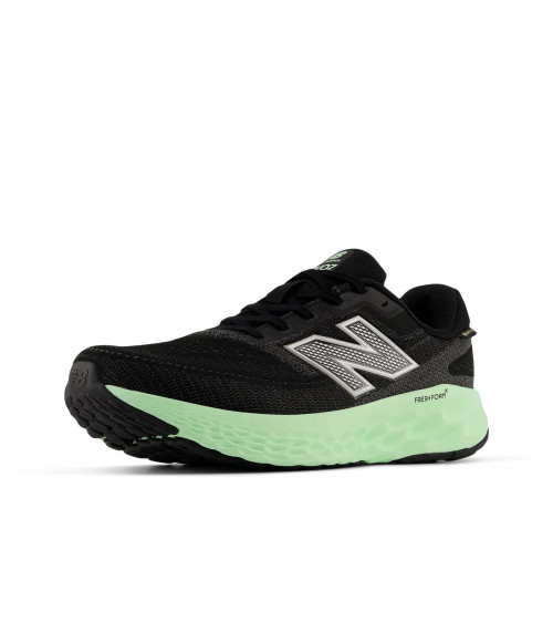 New Balance EVOZ Men's Shoes - Trendy and Comfortable Footwear