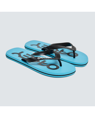 **Meta Title SEO:** Tongs Oakley Homme 2021 - Confort & Style