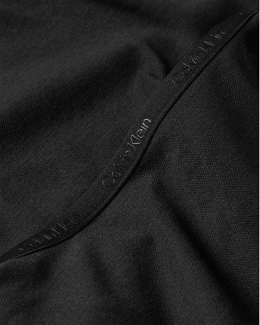 Calvin Klein T-Shirt Schwarz – Herren & Unisex | Online Shop