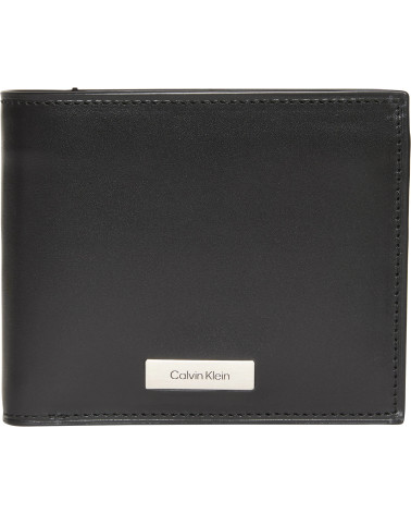 Portafoglio Calvin Klein in pelle nera, elegante e raffinato.