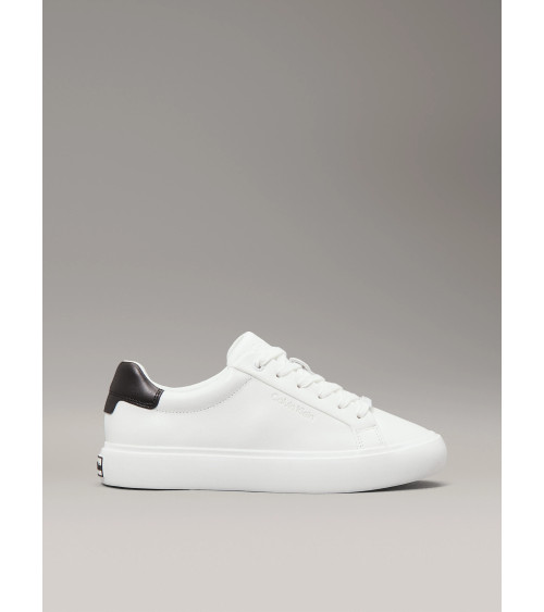 CALVIN KLEIN VULC LACE UP, 0K4, SIZE 36, A trendy sneaker designed for casual use and daily comfort.