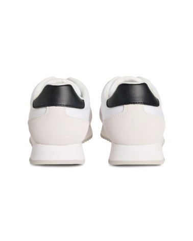 Meta Title: Sneakers Calvin Klein Blanches - Élégance et confort