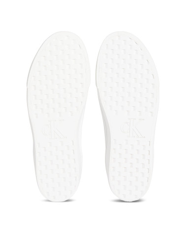 Compra zapatillas Calvin Klein Vulc Flat con metal en línea.