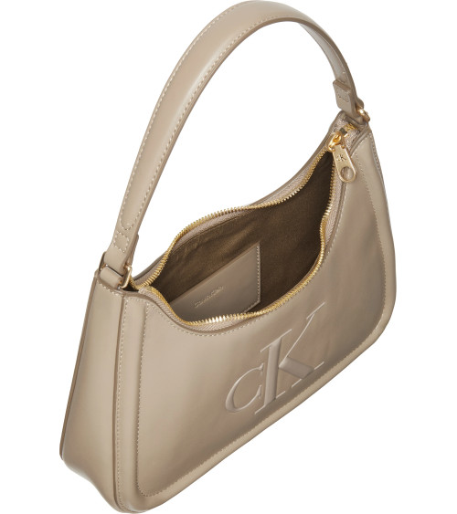 **Meta Title:** Calvin Klein CK Schultertasche in Rot oder Khaki