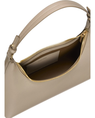 Bolso cruzado Calvin Klein: estilo moderno y funcionalidad única